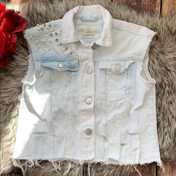 Cotton On Tops - Cotton on Gemmed Cropped White Denim Vest